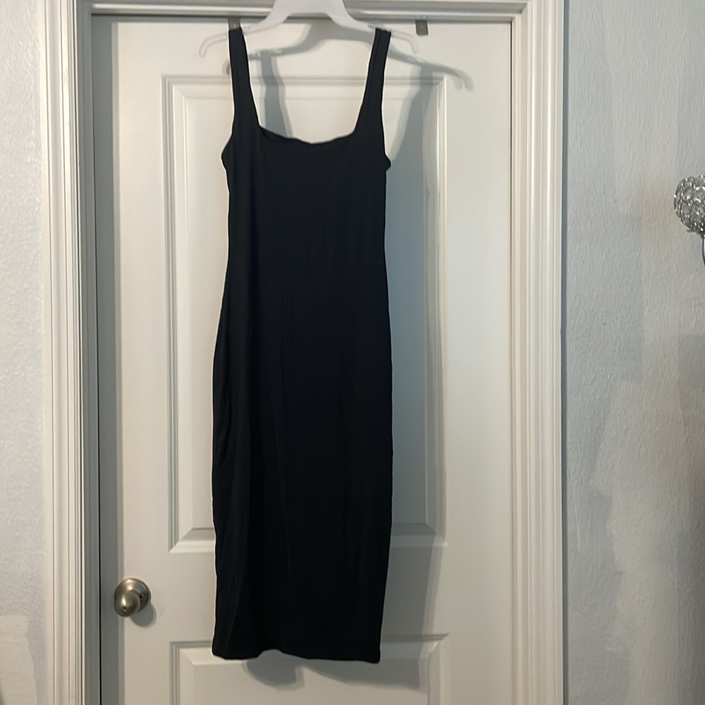 Dress - Picture 4 of 6
